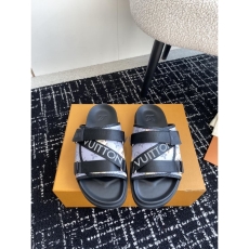 Louis Vuitton Slippers